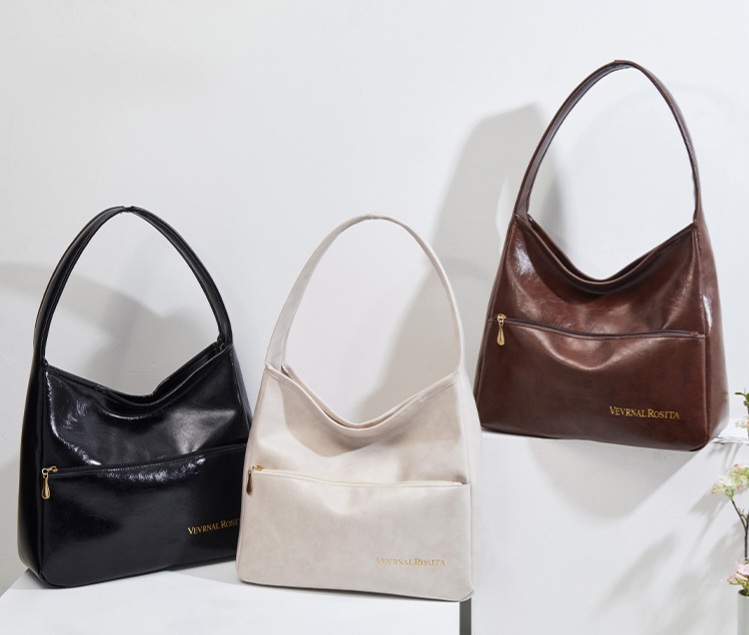 Vevrnal Rosita Zipper Slouch Bag