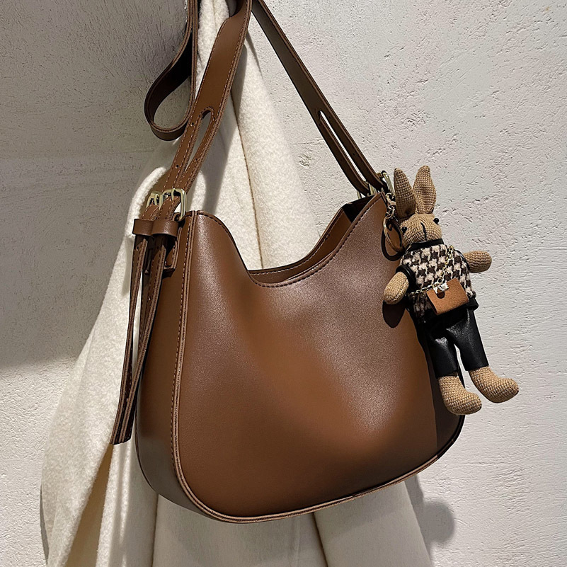 Hobo Bag, Minimalist Crossbody Design