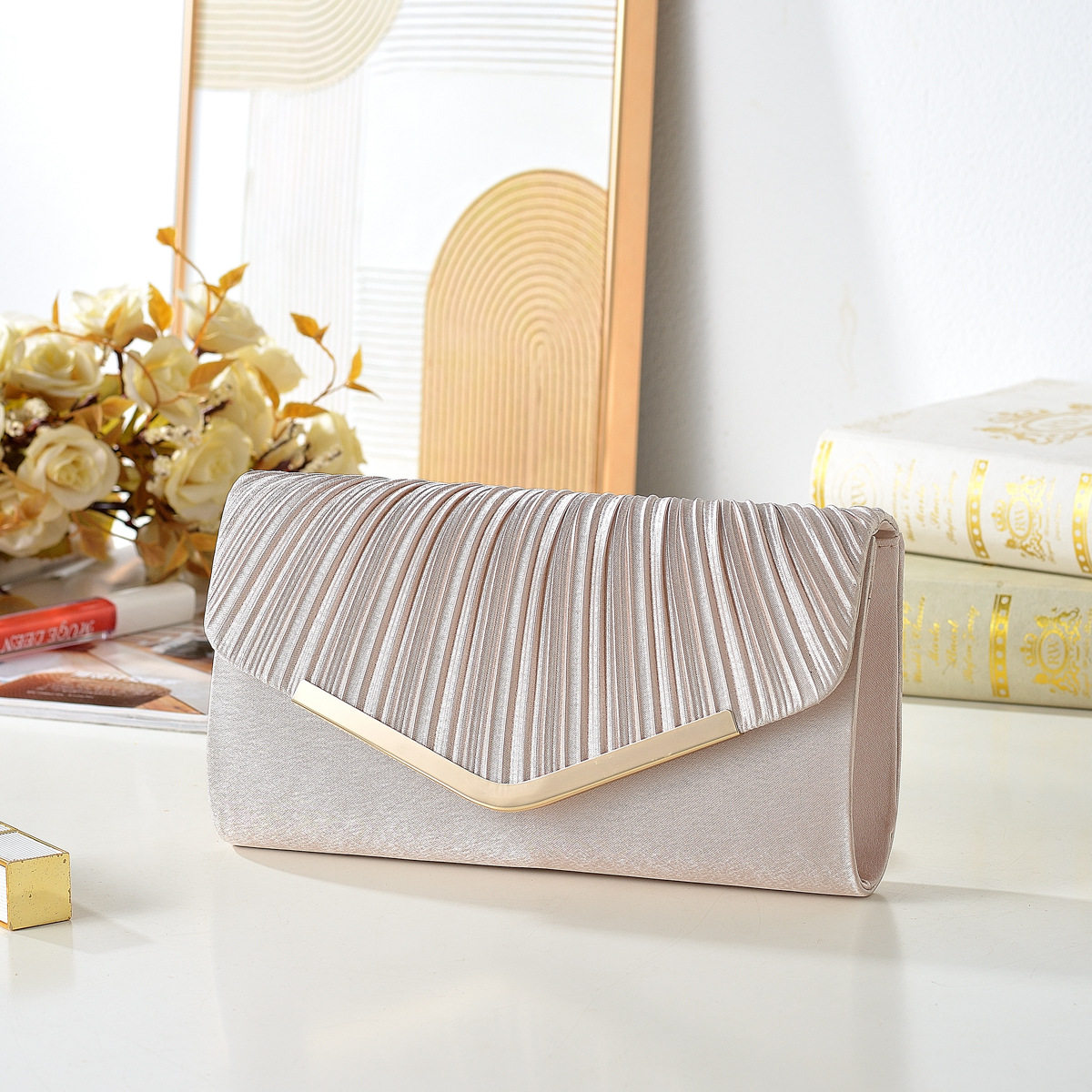 Stain Pleated Elegent Clutch Bag