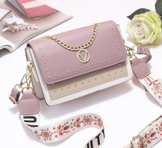 Valentino-inspired designer dling bag
